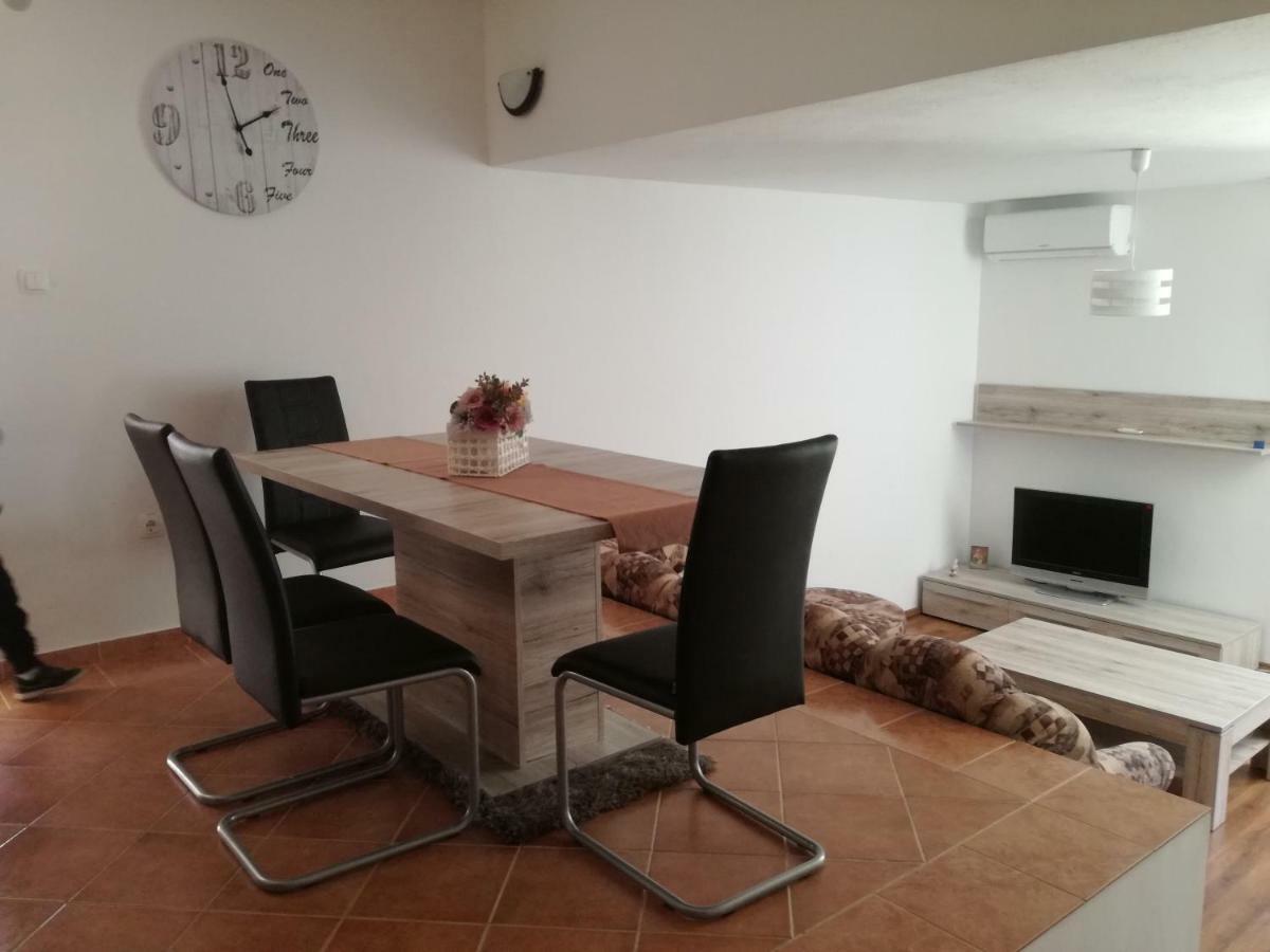Apartment Ivan Марина Екстериор снимка
