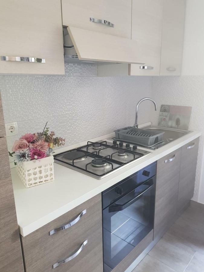 Apartment Ivan Марина Екстериор снимка